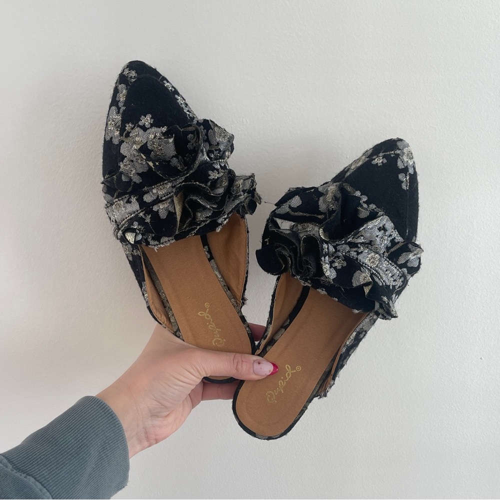 Qupid Black & Silver Brocade Bow Pointed Toe Mules
